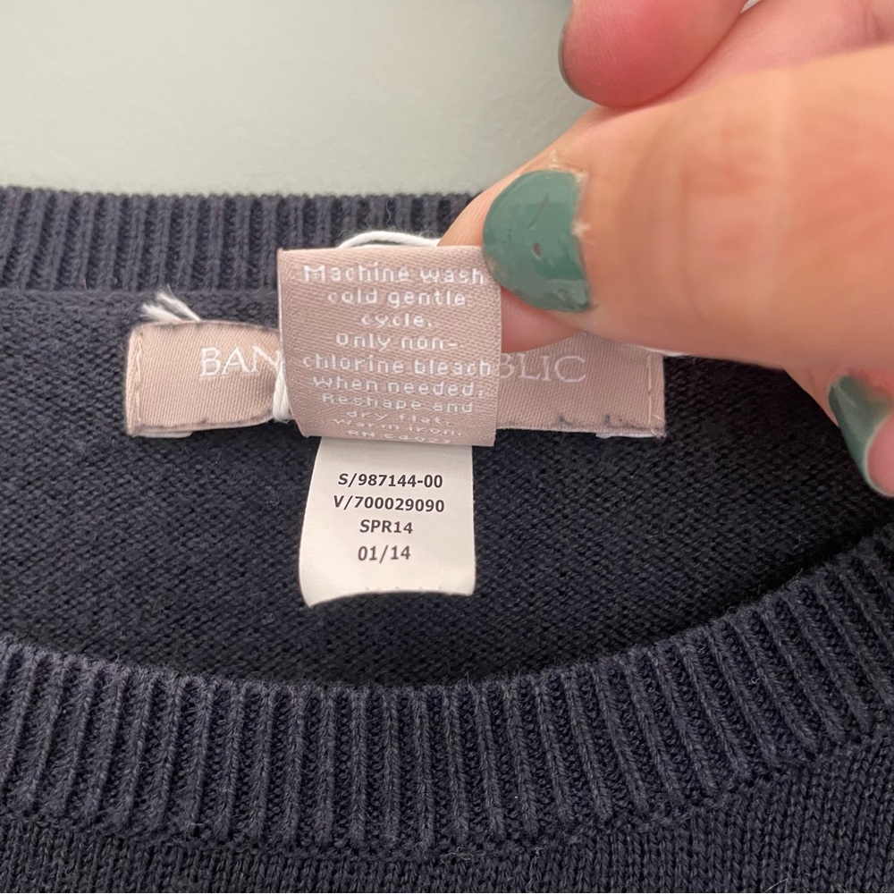 Banana Republic Anchor Navy Blue White Lightweight 3/4 Sleeve Knit Sweater - Picture 9 of 11